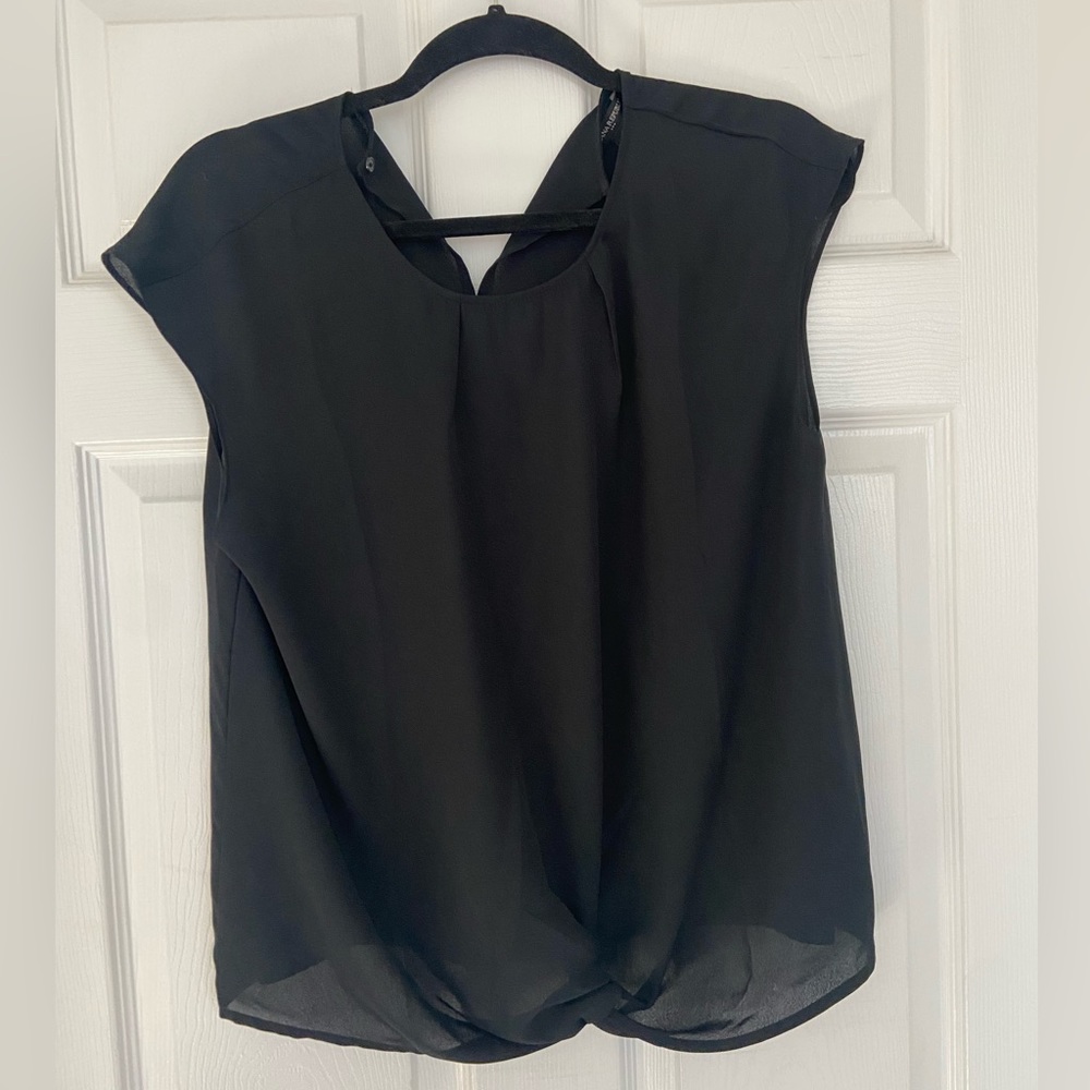 Banana Republic black sleeveless blouse
